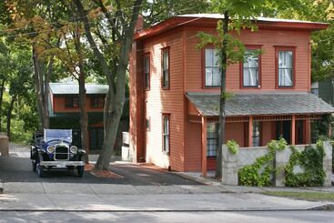 Bed & Breakfast Inn On Columbia