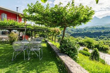 Gefiri Plakas Hotel By Konnect, Tzoumerka