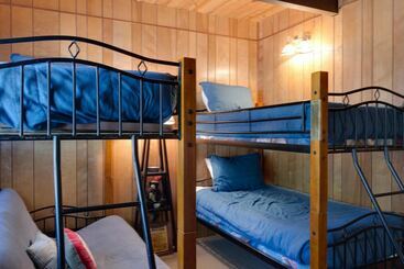 Vidéki Ház Grizzly 6