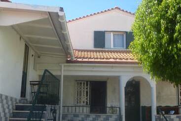 هتل Oriente Dna Studios & Rooms