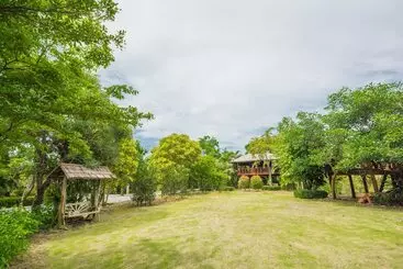 Hotel Phu Proud Resort
