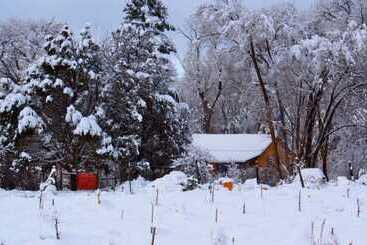 بيت ريفى Taos Goji Farm & Eco Lodge Retreat