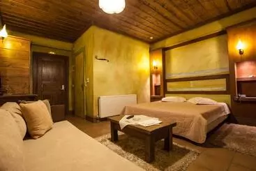 Hotelli Vitina House