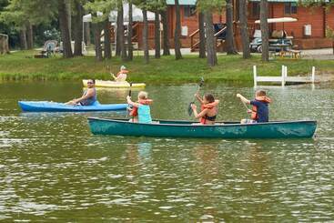 קוטג'' Jellystone Park Tm Of Western New York