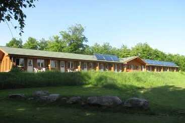 Motel Quiet Bay Inn & Café