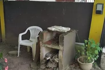 پانسیون Tony S Guest House