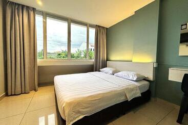 De Uptown Hotel @ P.j. 222