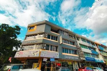 De Uptown Hotel @ P.j. 222