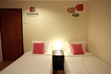 Dom Rockbund Fishing Chalet