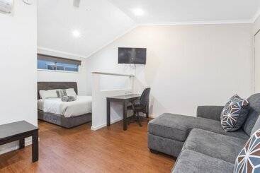 בית מלון כפרי Aspen Karratha Village