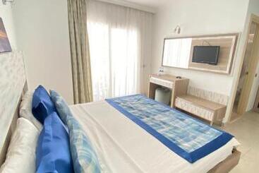 בית מלון כפרי Narr