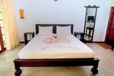 פנסיון Lagoon Bentota Resort