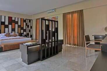 אתר נופש Villa Kumuda By Nakula