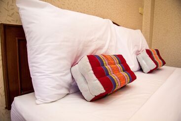 בית מלון כפרי Mawa Lanta Mansion