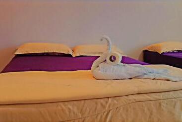 בית מלון כפרי New Town Klang