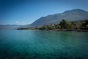 מלון דירות Mantinia Bay