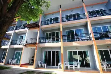 Отель Phi Phi Anita Resort