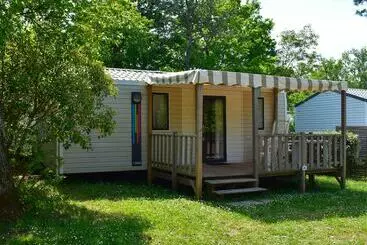 Camping Les Pins De Sel