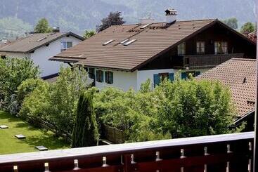 Maximilian Appartements