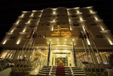 فندق Rest Night Serviced Apartments Wadi Al Dawasir