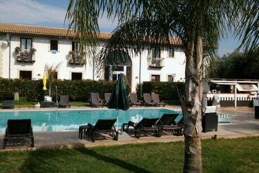 Nocleg ze śniadaniem Aranceto Hotel Agriturismo