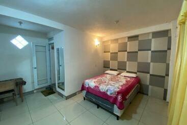 تختخواب و صبحانه Casa De Viky Homestay