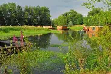 Hotel Village Toue Du Domaine Des Demoiselles