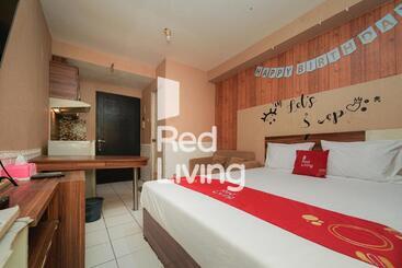 Otel Redliving Apartemen Paragon Village Karawaci   Ujang Uchil Rooms