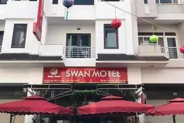 Swan Motel