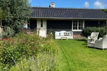 Aamiaismajoitus (B&B) Het Buitenleven