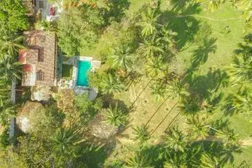 Hotel Cj S House At Mawella
