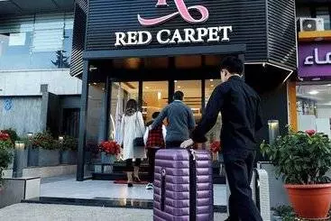 هتل آپارتمان Red Carpet Suites