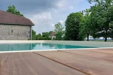 ベッドアンドブレックファースト Le Poutic Piscine Chauffee