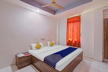 Hotell Oyo Flagship 80463 Mini Palace