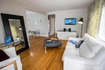 ホテル Beachside All Suites