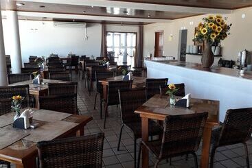 בית מלון כפרי Cahy Praia