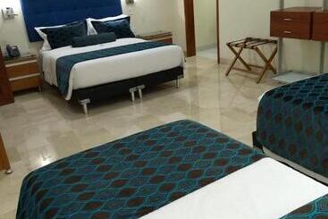 فندق Dorado La 70