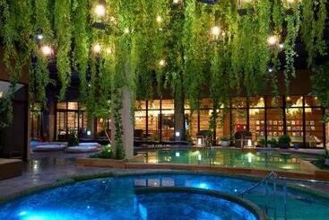 Hotel I + Land Nagasaki