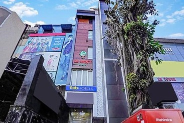 Fabhotel The Treenity House