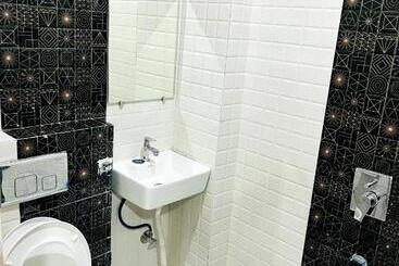 בית מלון כפרי Raj   Near Railway Station , Haridwar