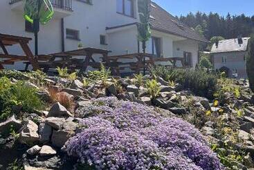 Pensió Restaurace A Penzion Na Stráni