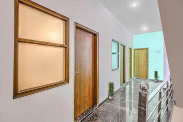 Flagship Dimond Hotel 2