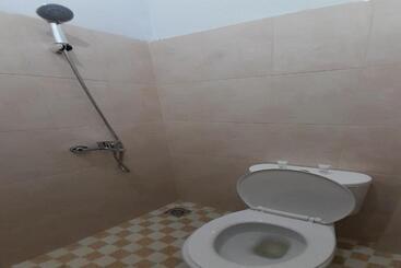 בית מלון כפרי Spot On 92236 Kediri Family Homestay