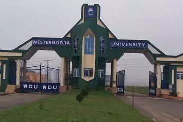 Clique Court Hotel & Suite