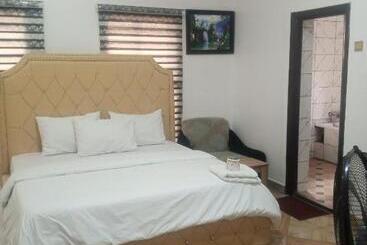 Delad Hotel And Suites