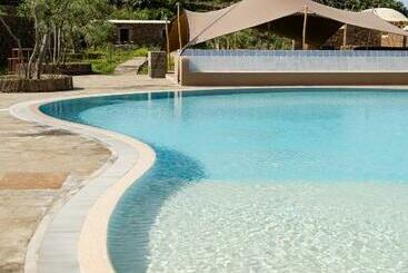 Отель Kirani Resort