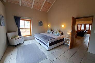 Alchemy Retreat   Entire Karoo Guest Farm   Barrydale