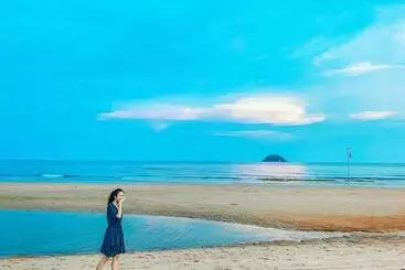 هتل Quoc Hung