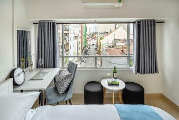 Отель The Dilly