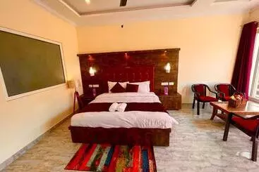 Hotel Sitara Resort, Scenic Mountain View Rooms With Balcony & Terrace